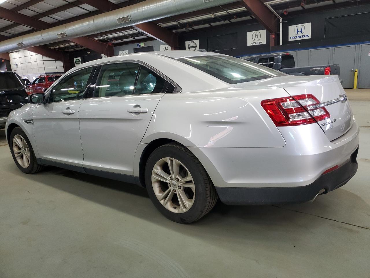 Ford Taurus Se