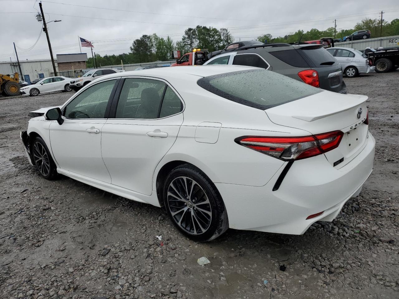 Toyota Camry L
