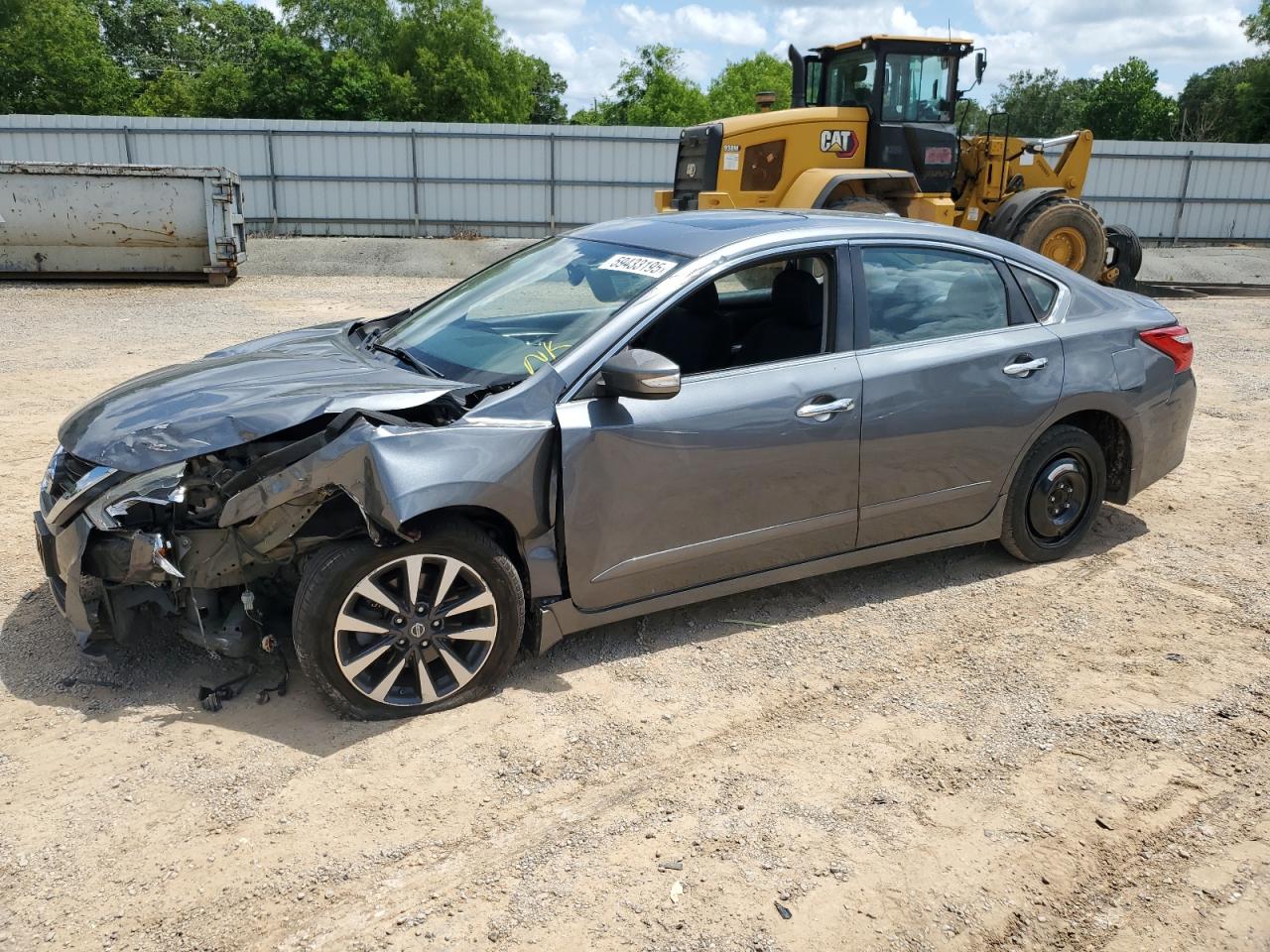 Salvage Nissan Altima Image