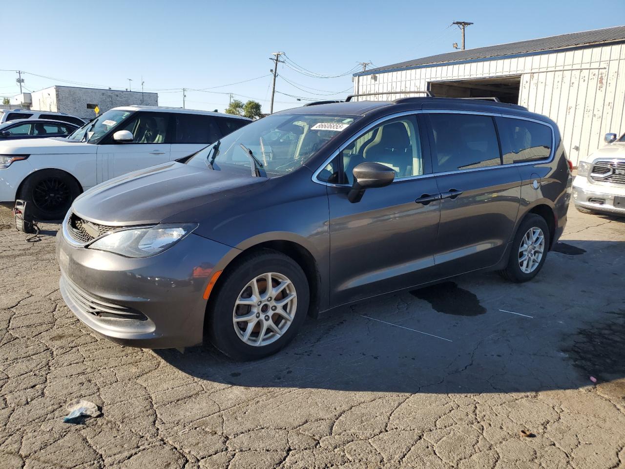 Salvage Chrysler Minivan Image