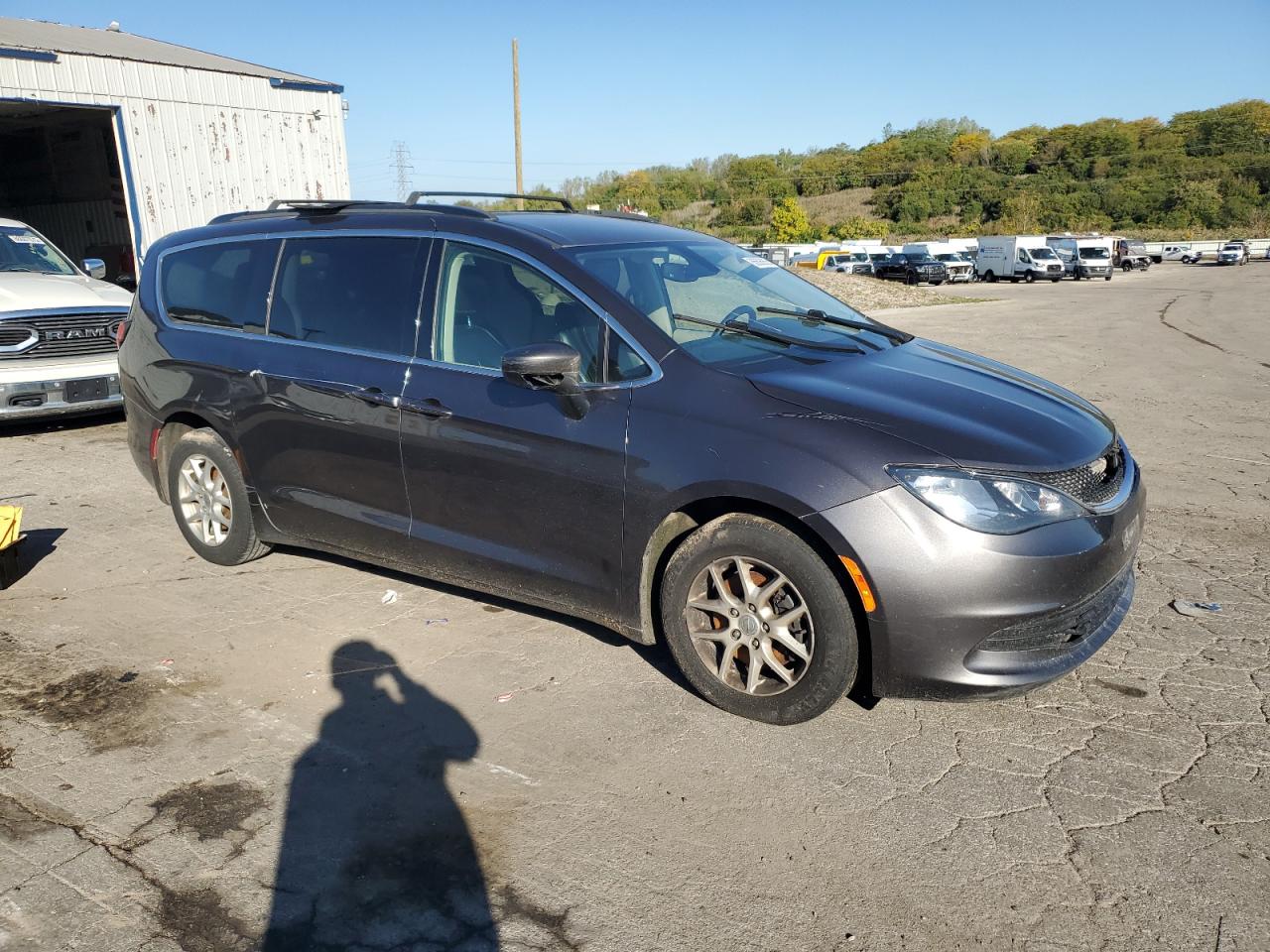 Chrysler Minivan Lxi