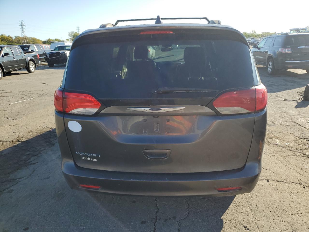 Chrysler Minivan Lxi