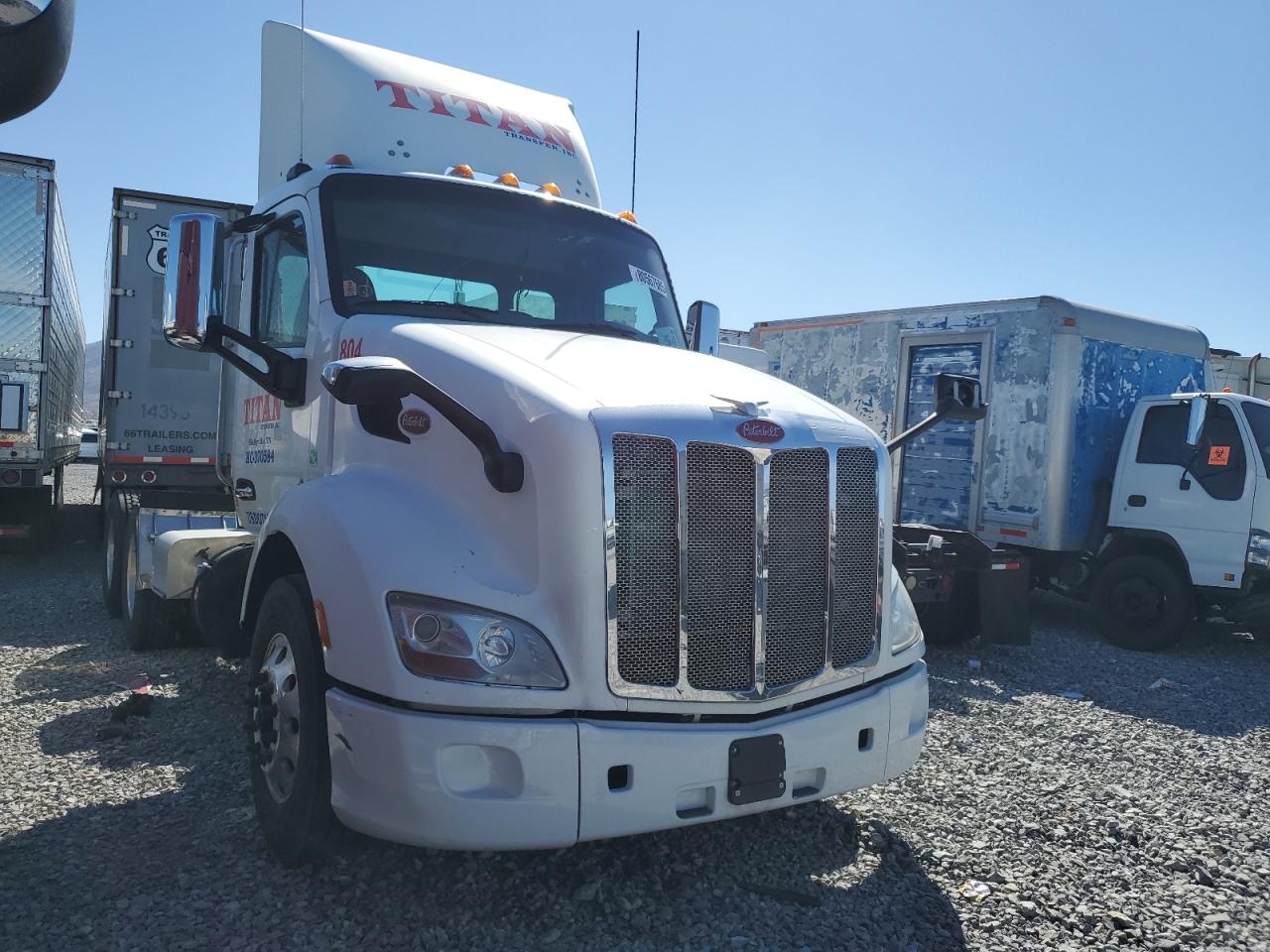 Salvage Peterbilt Tractor 579 Image