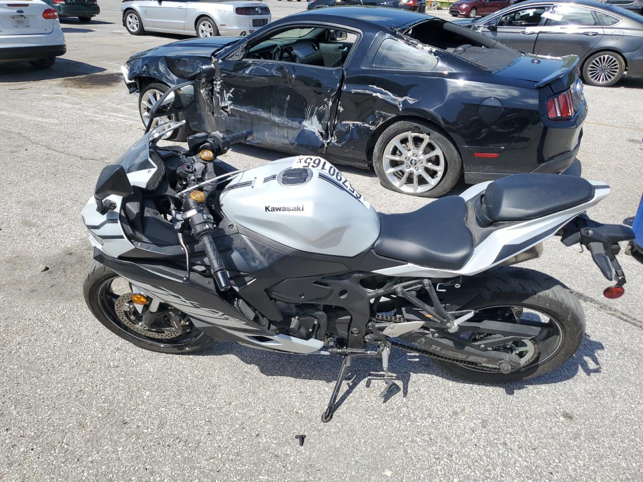 Kawasaki Zx400