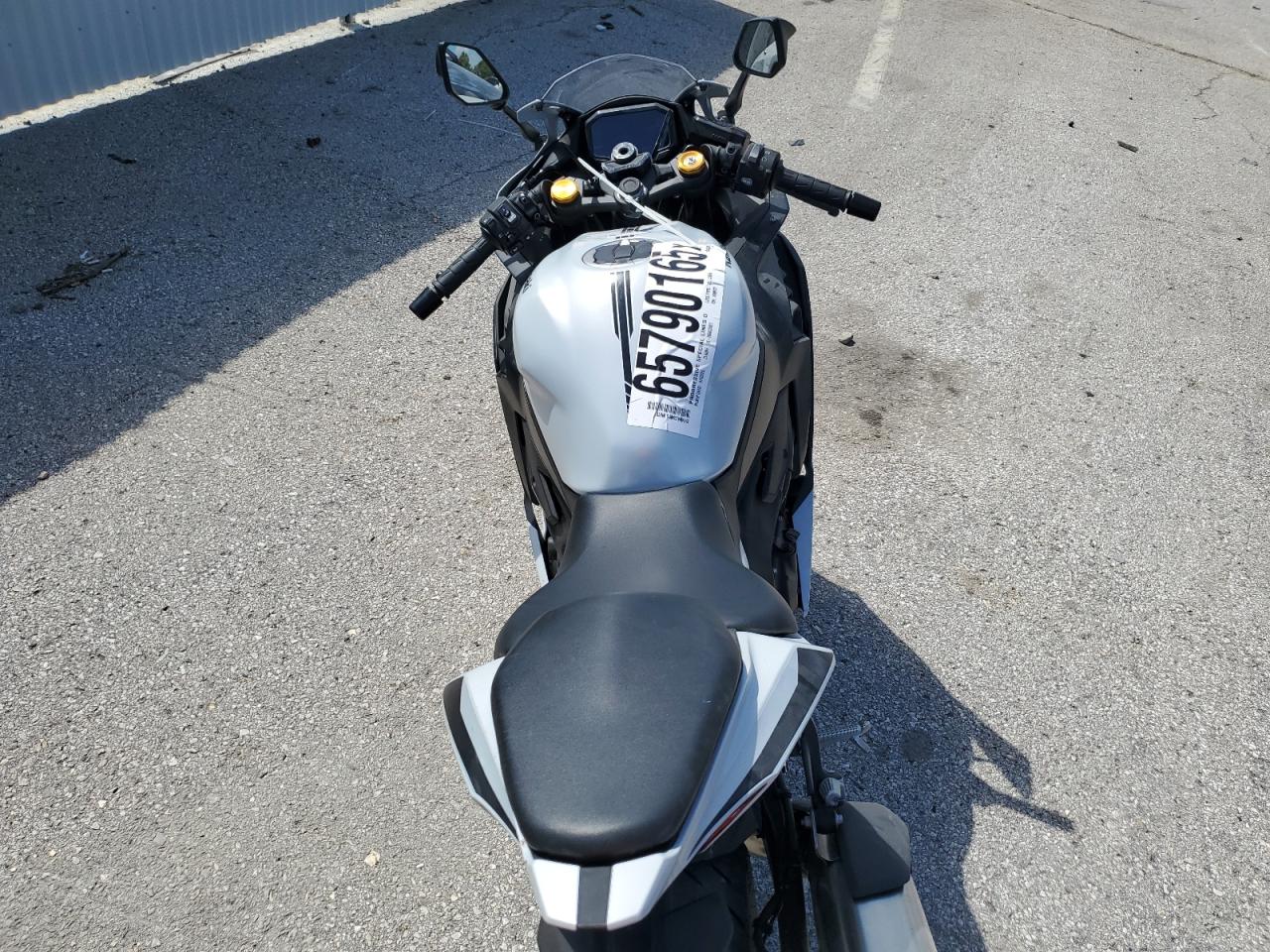 Kawasaki Zx400