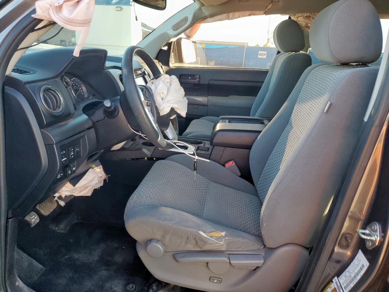 Toyota Tundra Crewmax Sr5