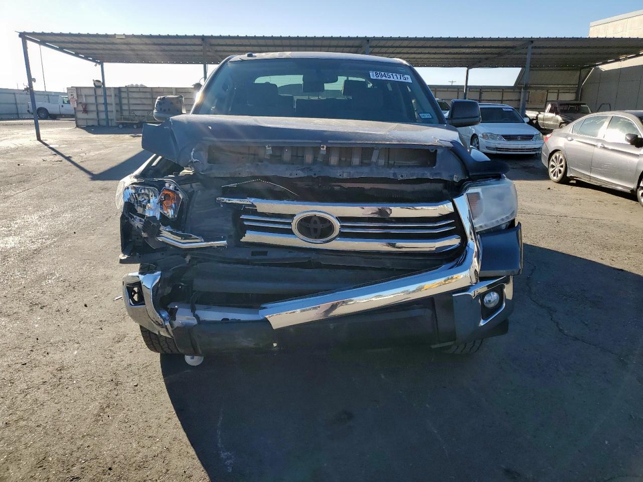 Toyota Tundra Crewmax Sr5