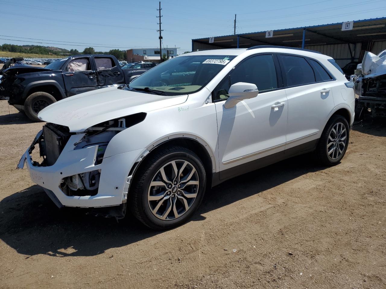 Salvage Cadillac XT5 Image