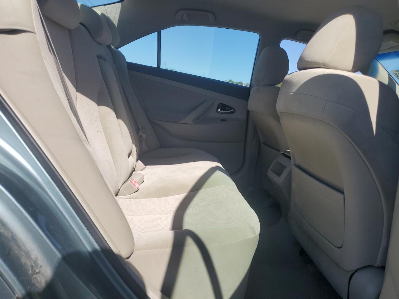 Toyota Camry Base