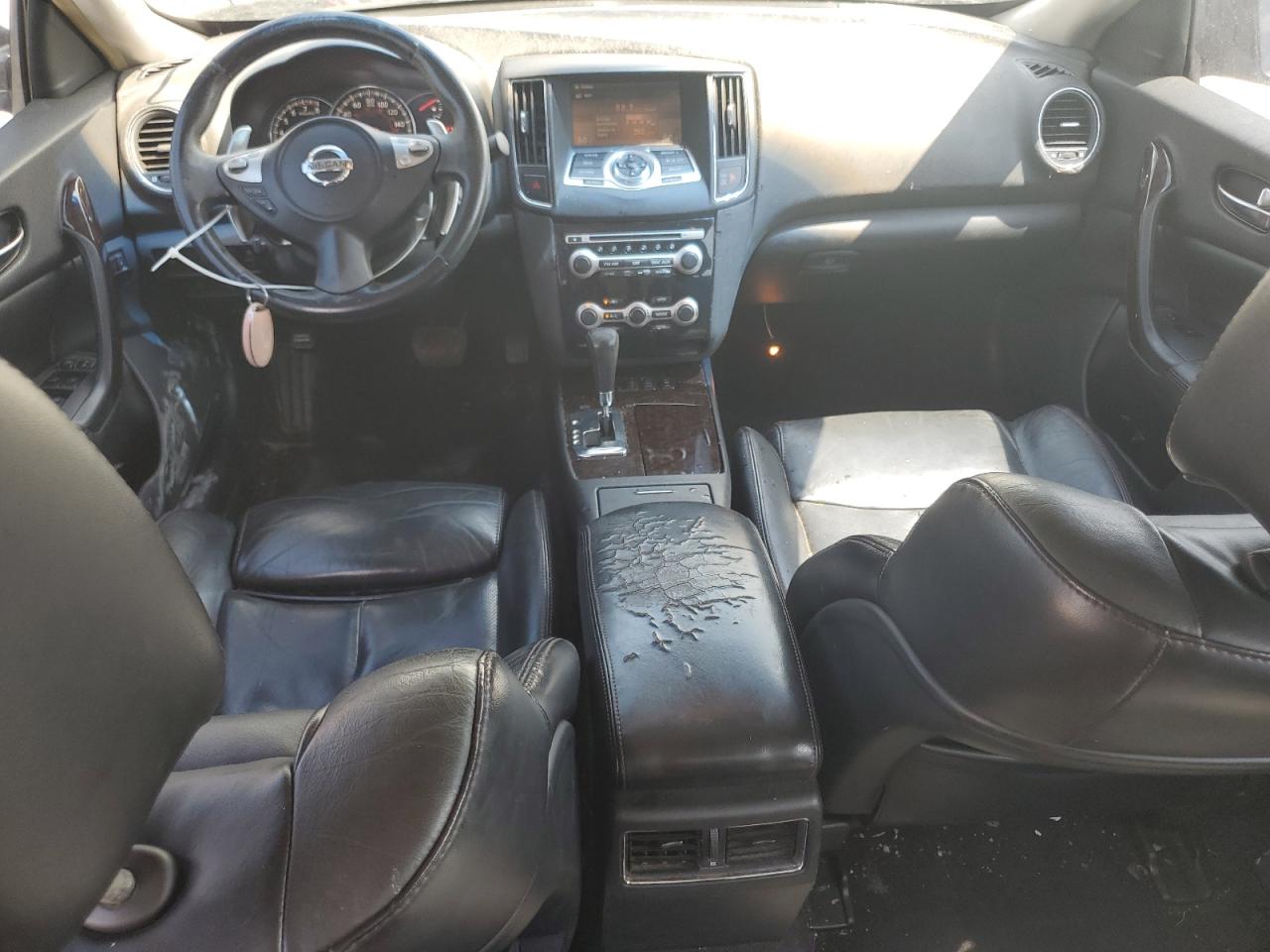 Nissan Maxima S