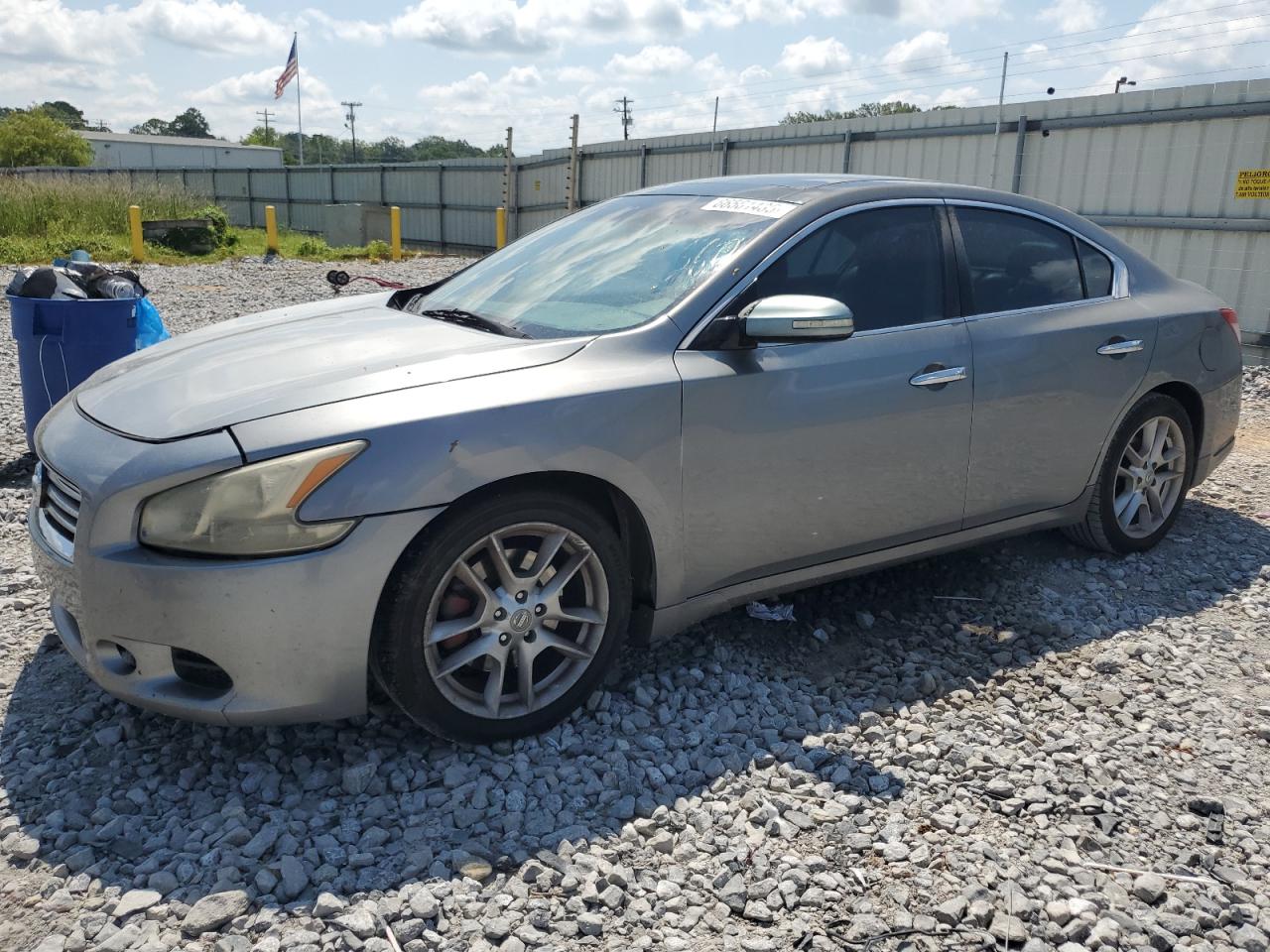 Salvage Nissan Maxima Image