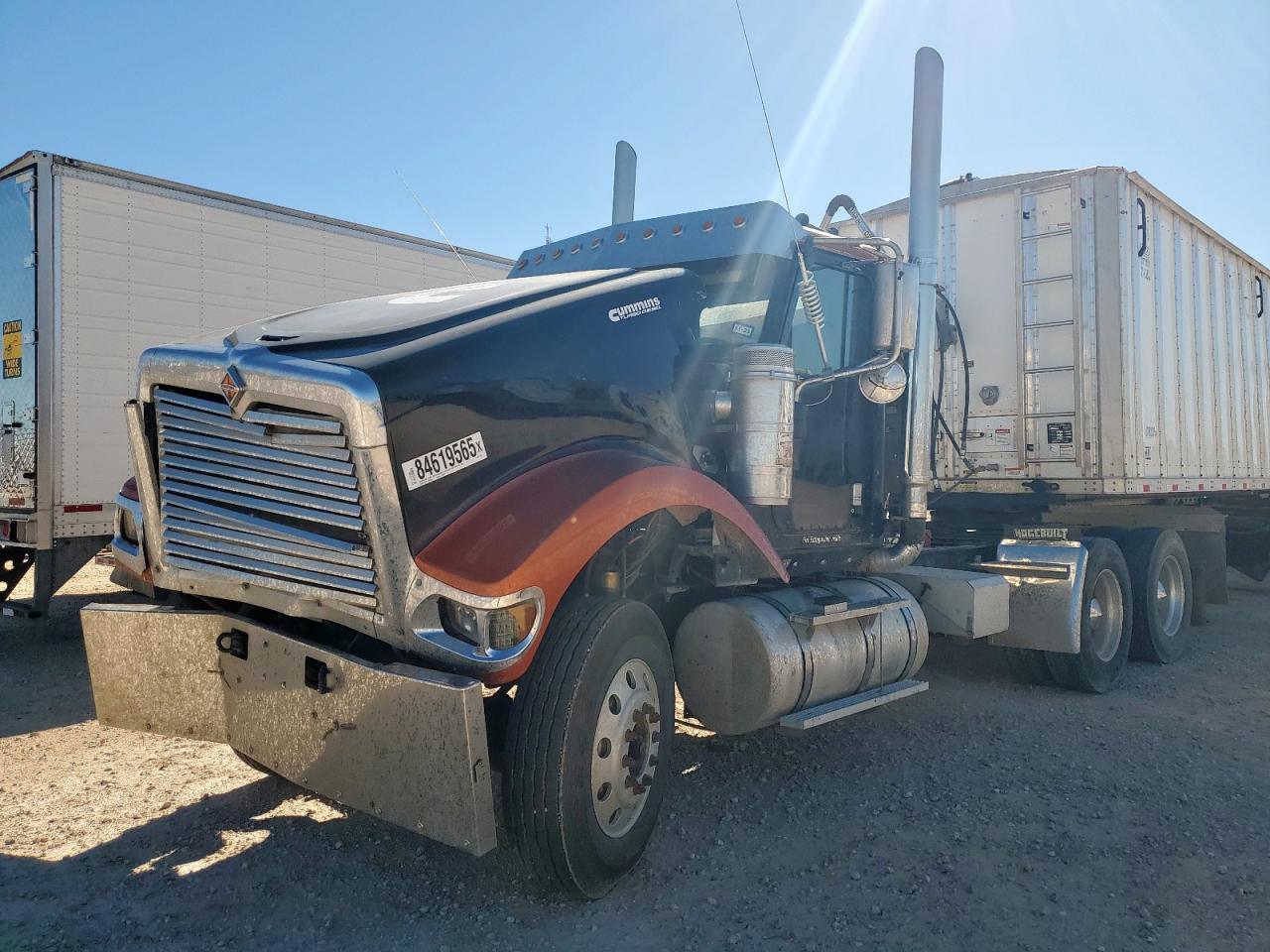 International 5900