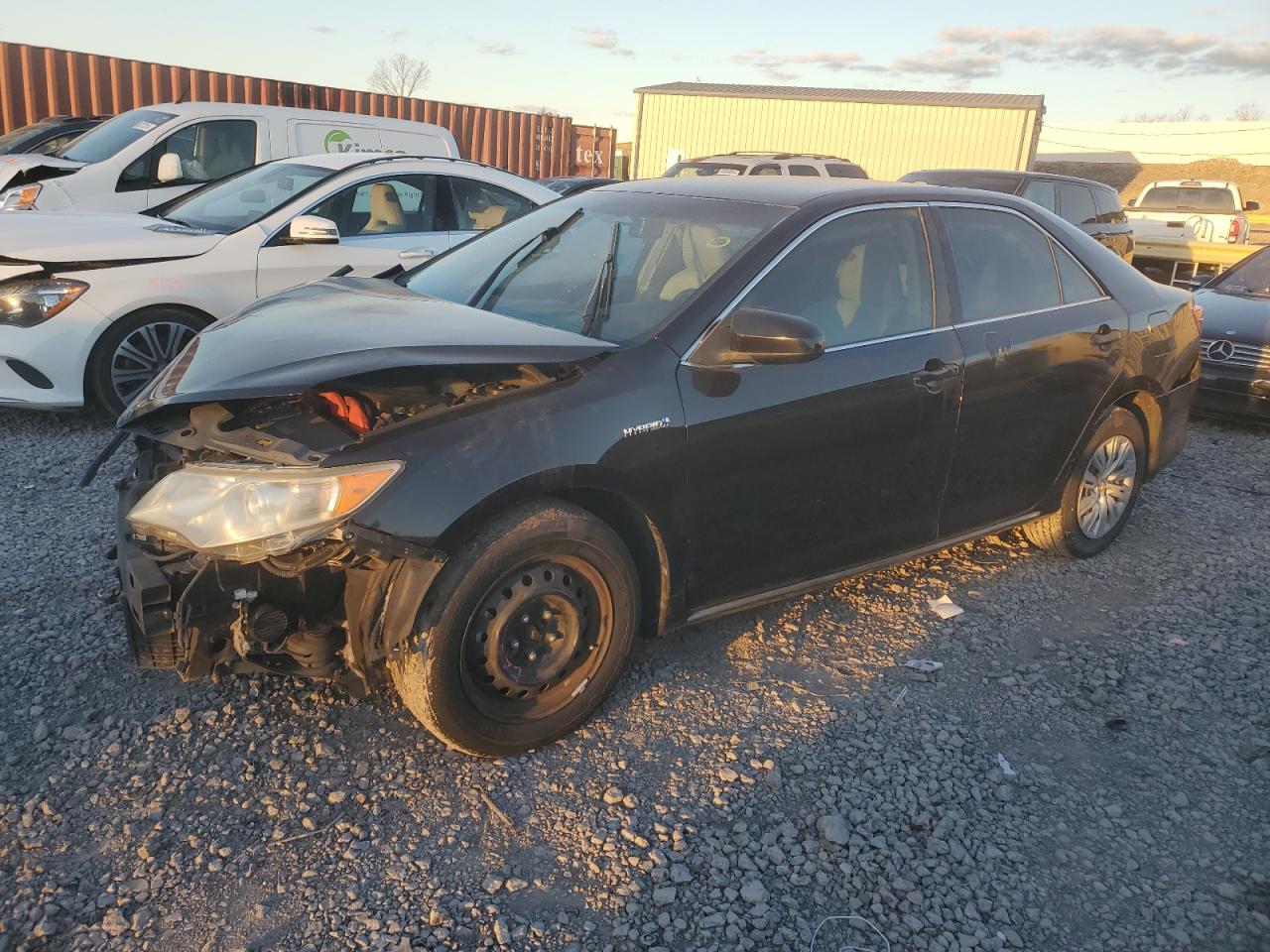 Salvage Toyota Camry Image