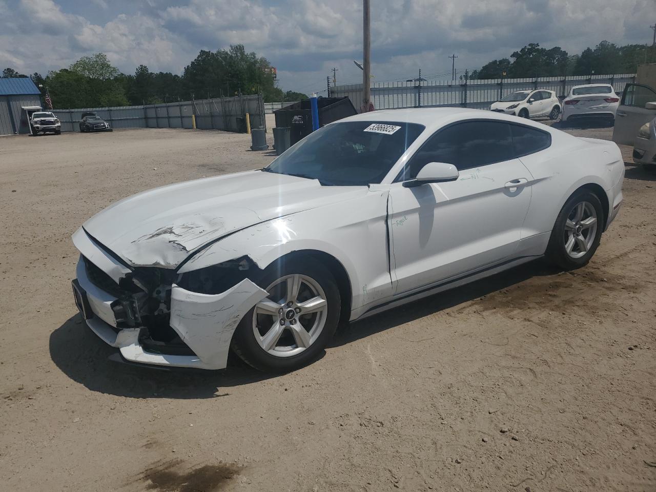 Salvage Ford Mustang Image