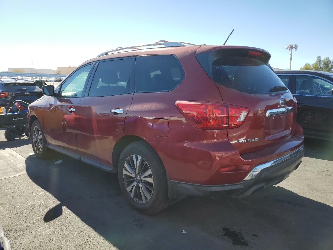Nissan Pathfinder S
