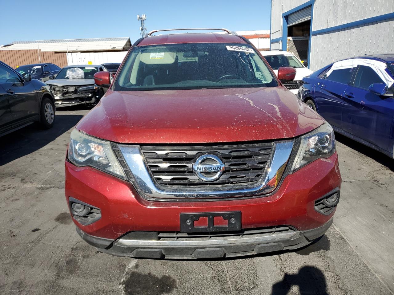 Nissan Pathfinder S