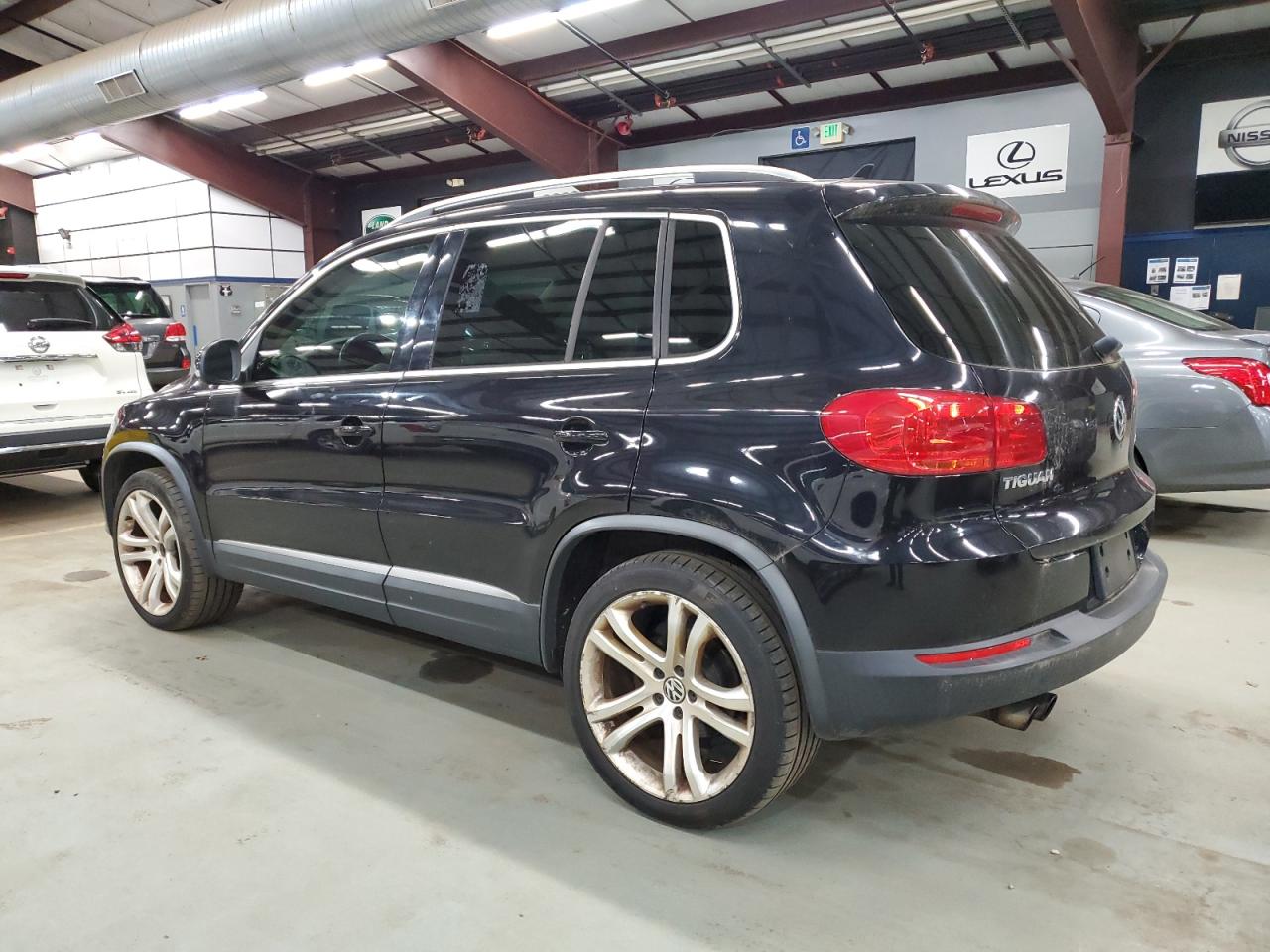 Volkswagen Tiguan S