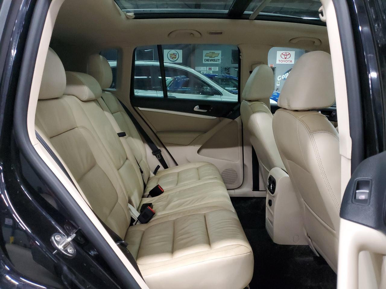 Volkswagen Tiguan S