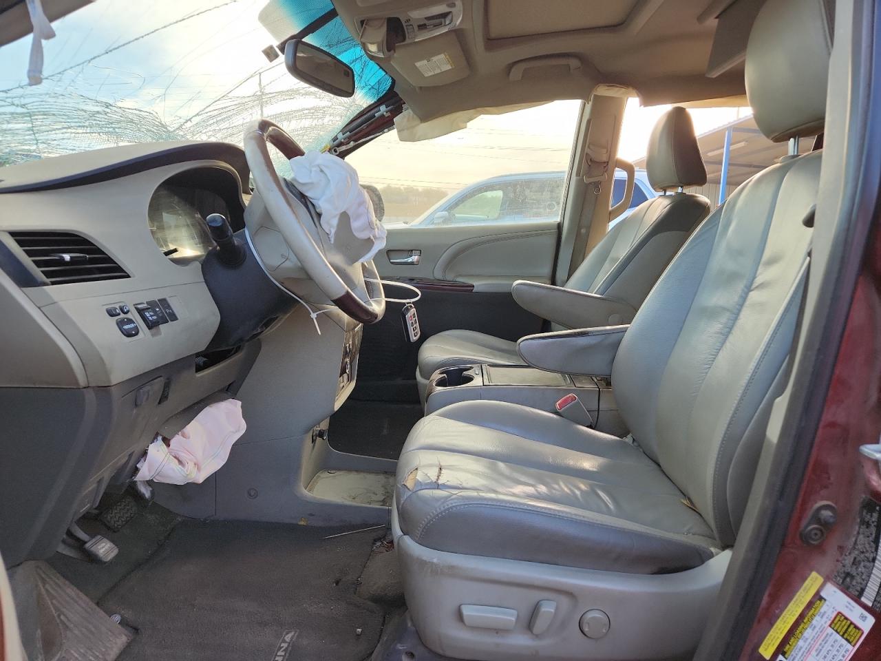 Toyota Sienna Xle