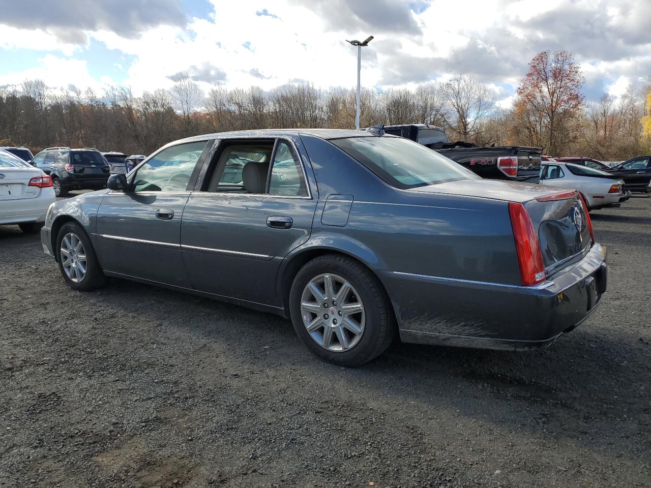 Cadillac DTS Premium Collection
