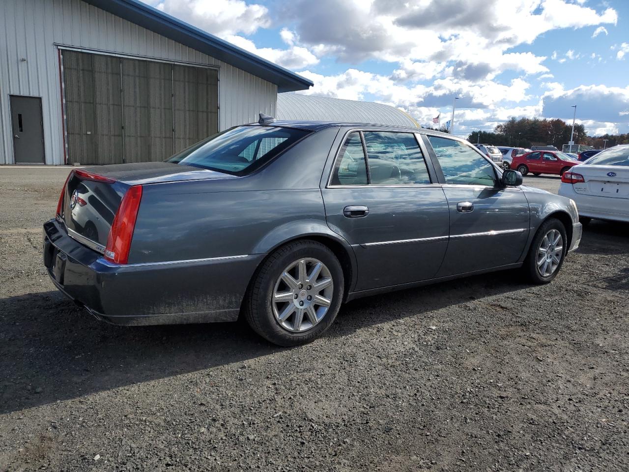 Cadillac DTS Premium Collection
