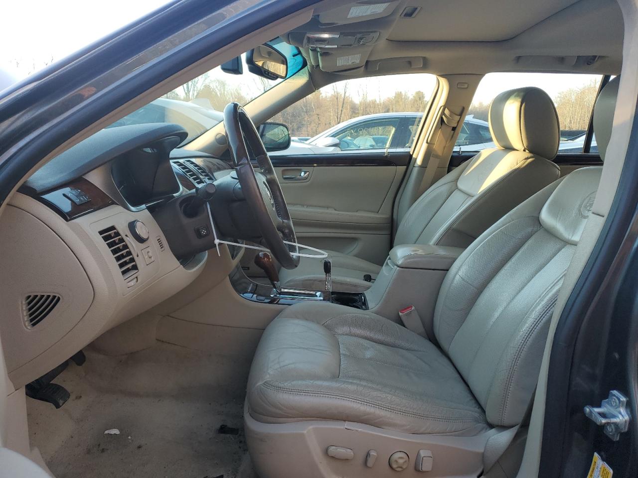 Cadillac DTS Premium Collection