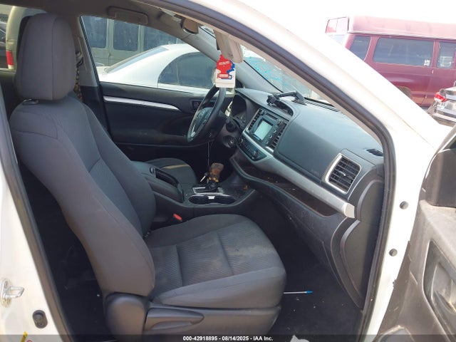 Toyota Highlander Le