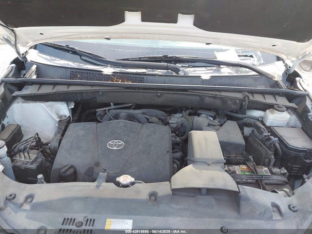 Toyota Highlander Le