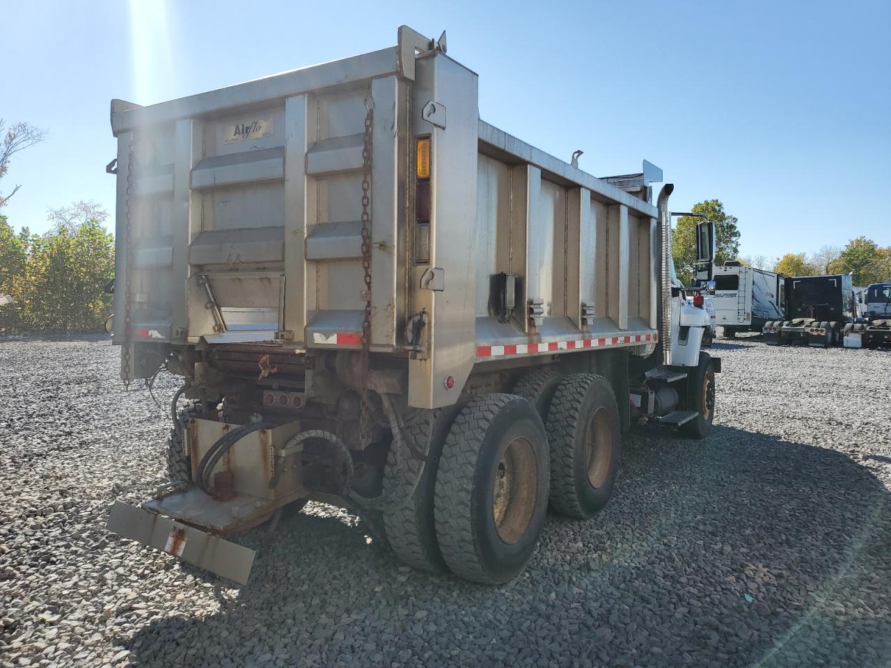 International 7000 7500