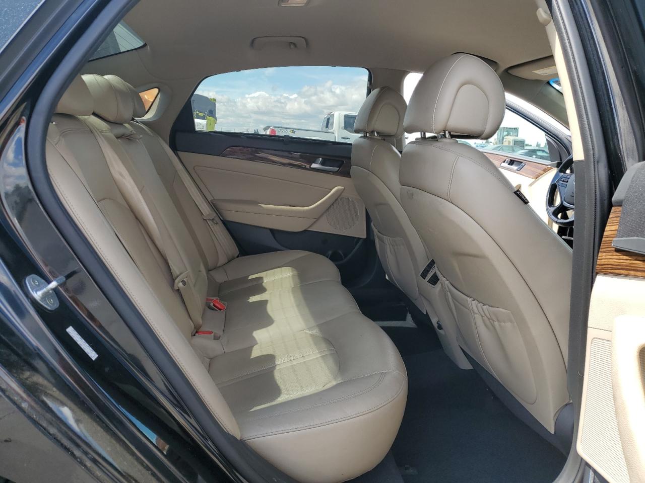 Hyundai SONATA Hybrid