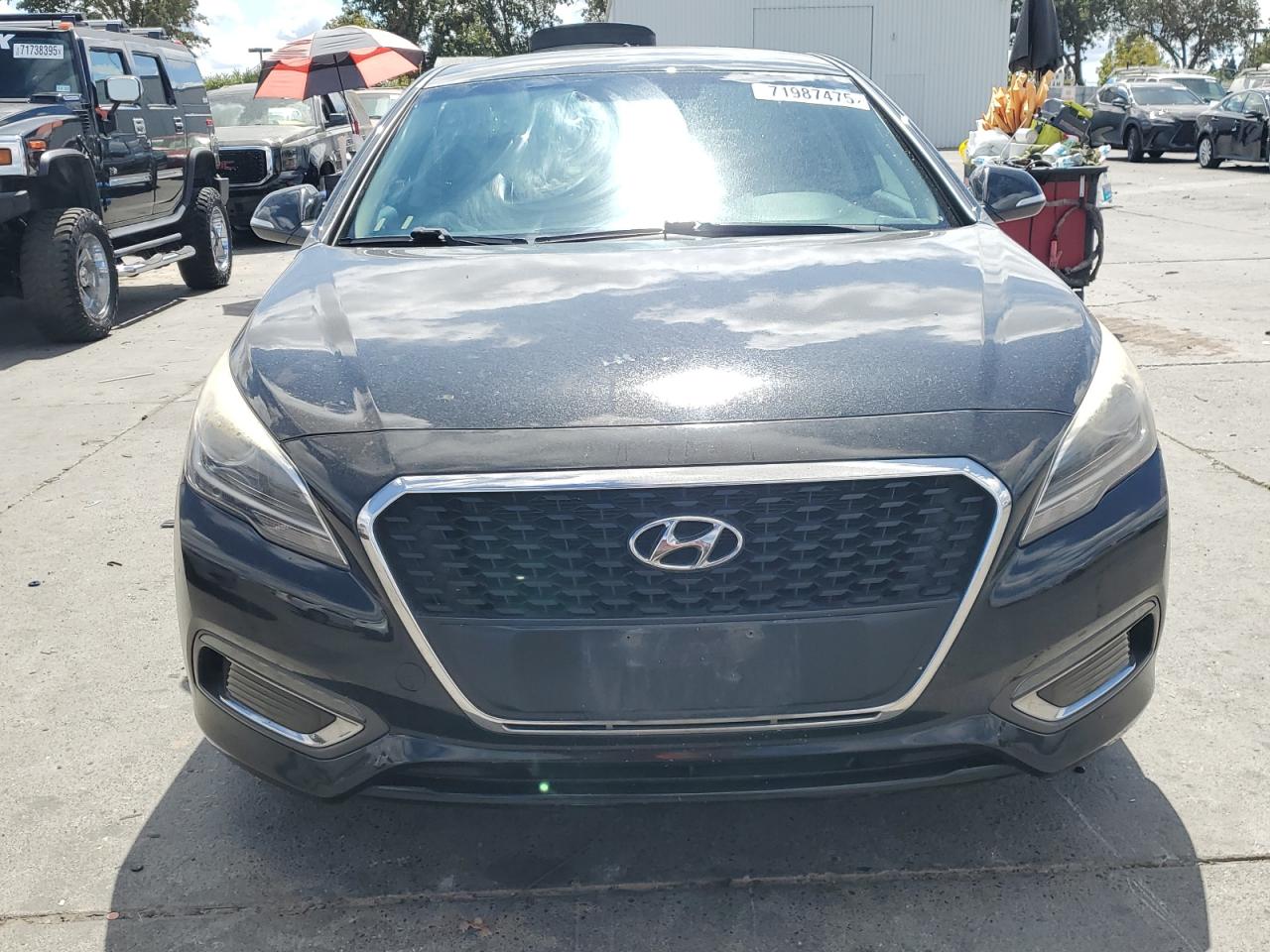 Hyundai SONATA Hybrid