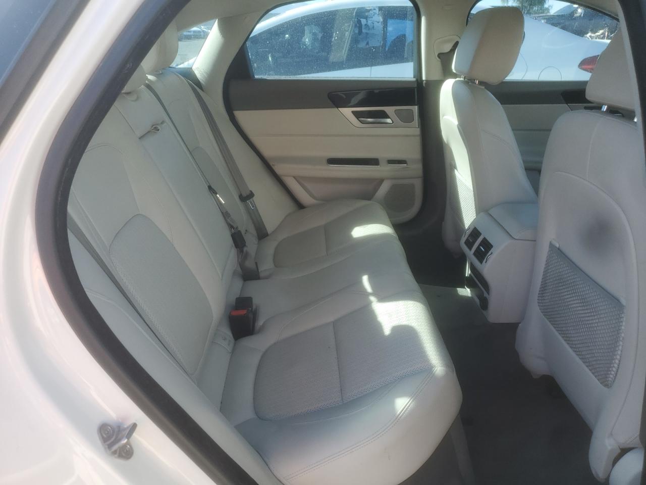 Jaguar XF Prestige