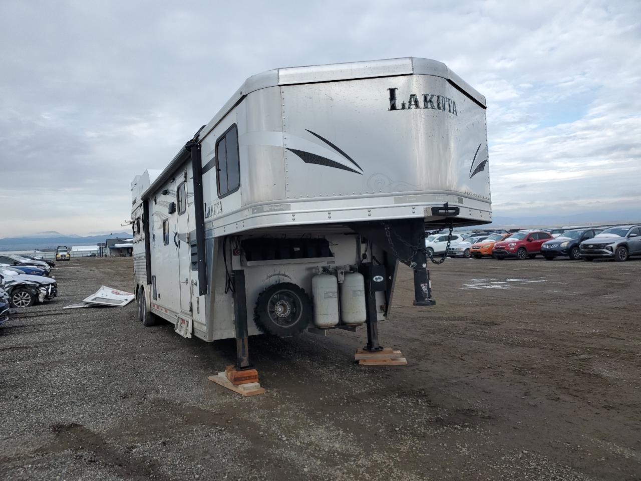 Salvage Lako Trailer Image