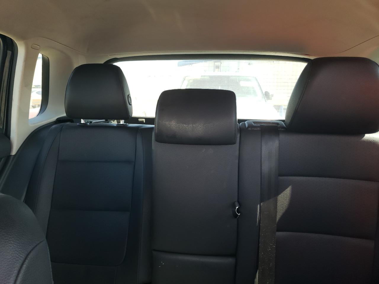 Volkswagen Tiguan S