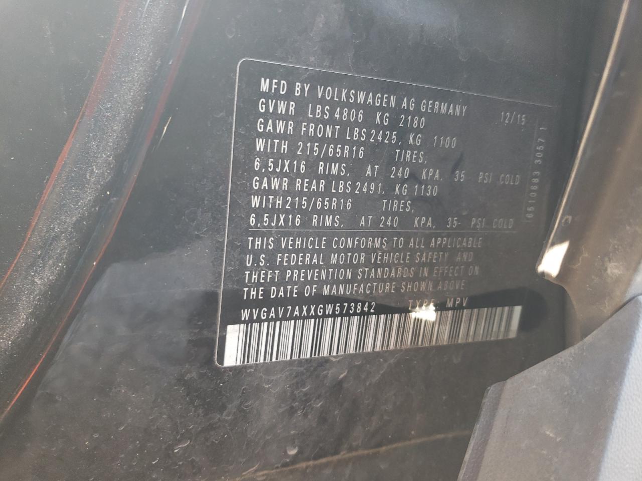 Volkswagen Tiguan S