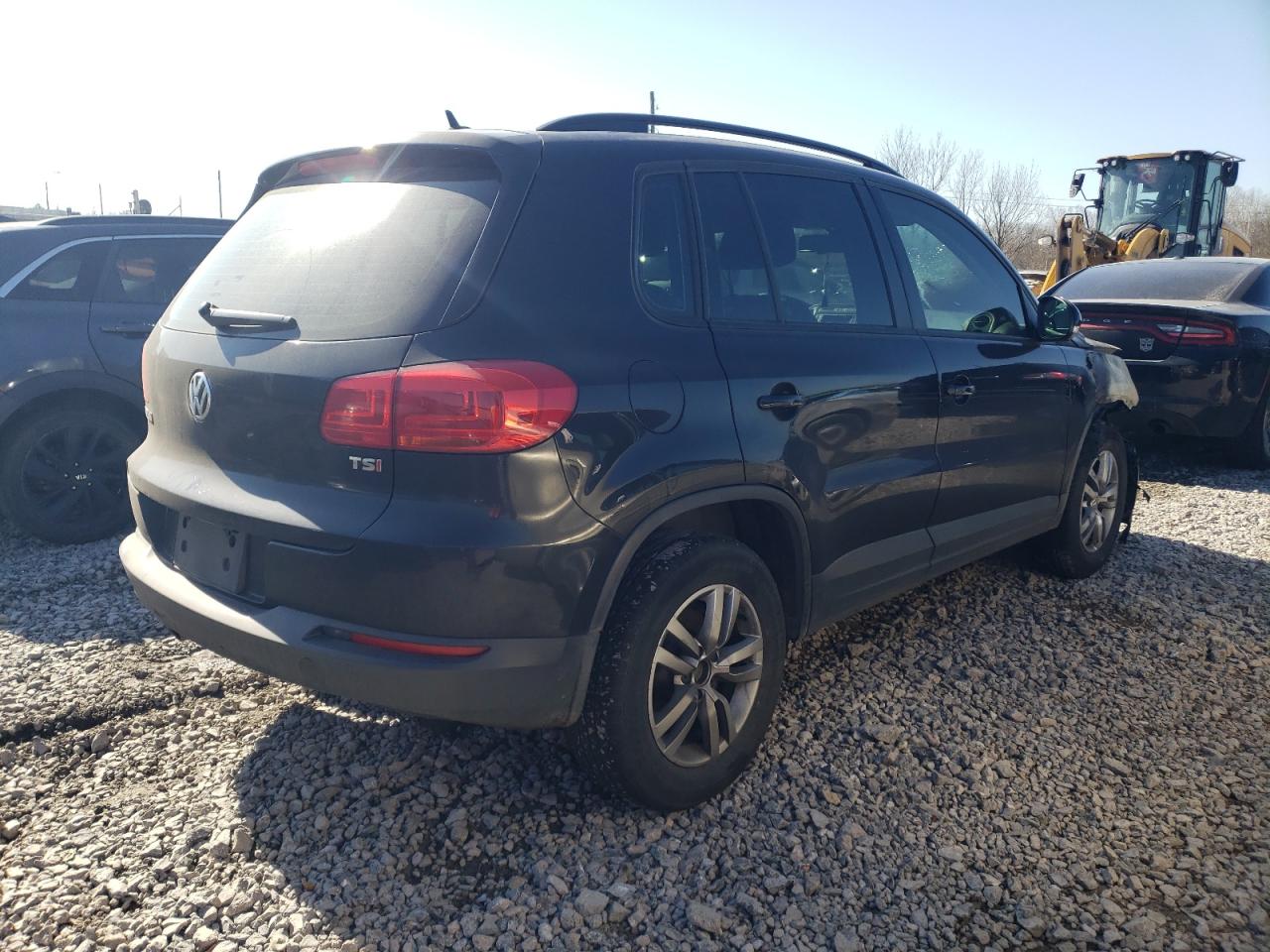 Volkswagen Tiguan S