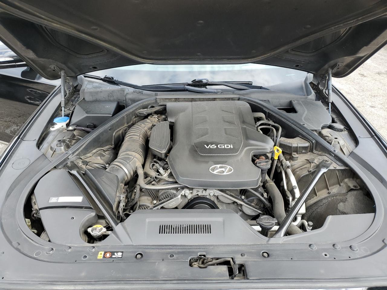 Hyundai Genesis 3.8l