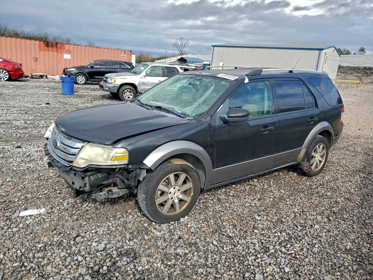 Salvage Ford Taurus Image