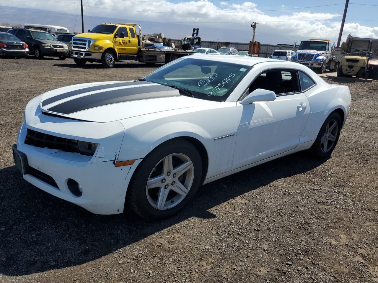 Salvage Chevrolet Camaro Image