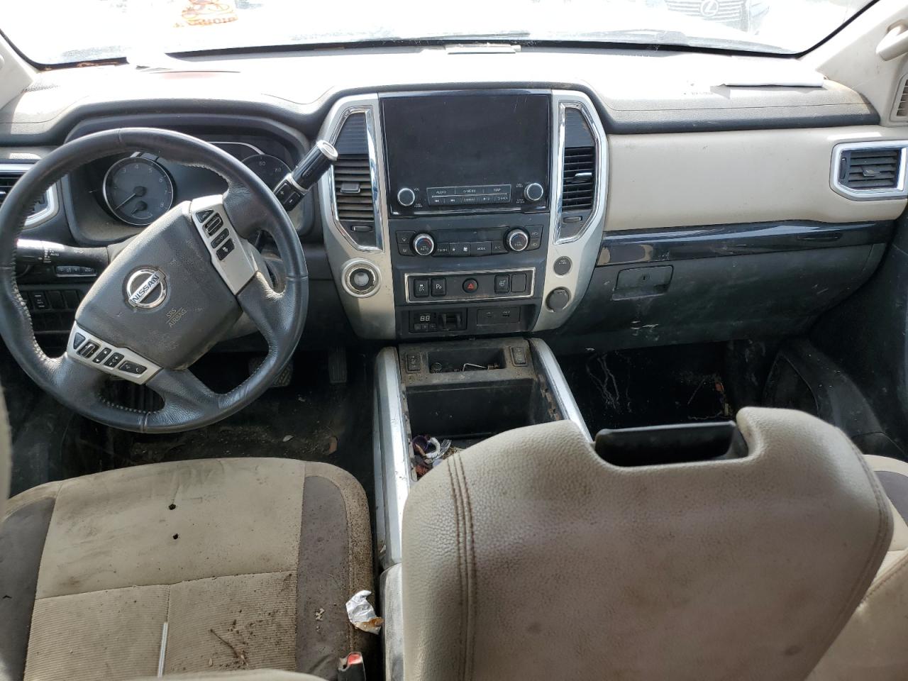 Nissan Titan