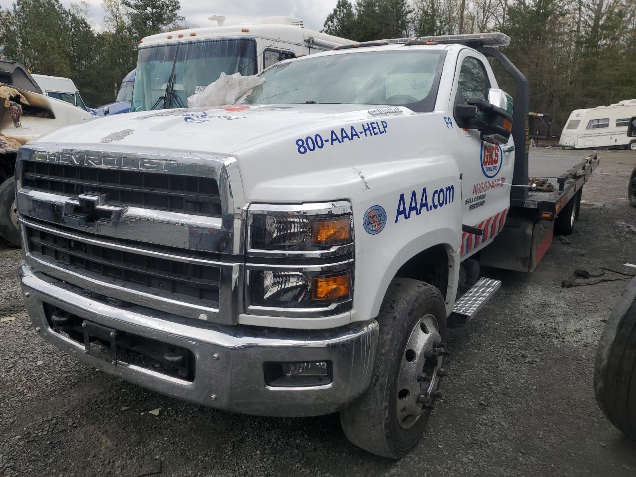 Salvage Chevrolet Silverado Medium Duty Image