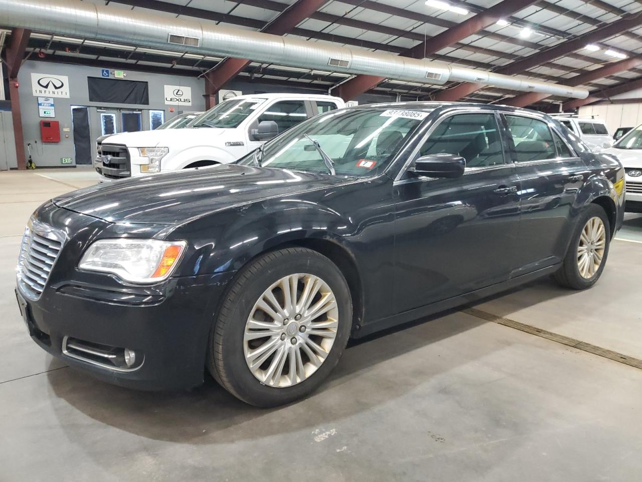 Salvage Chrysler 300 Image