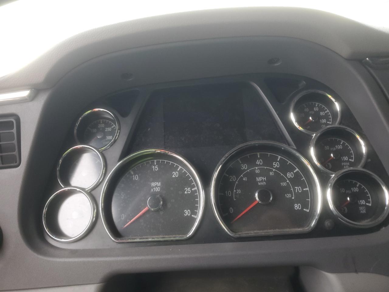 Peterbilt Tractor 579