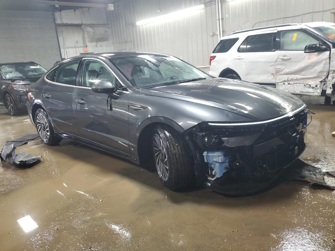 Hyundai SONATA Hybrid