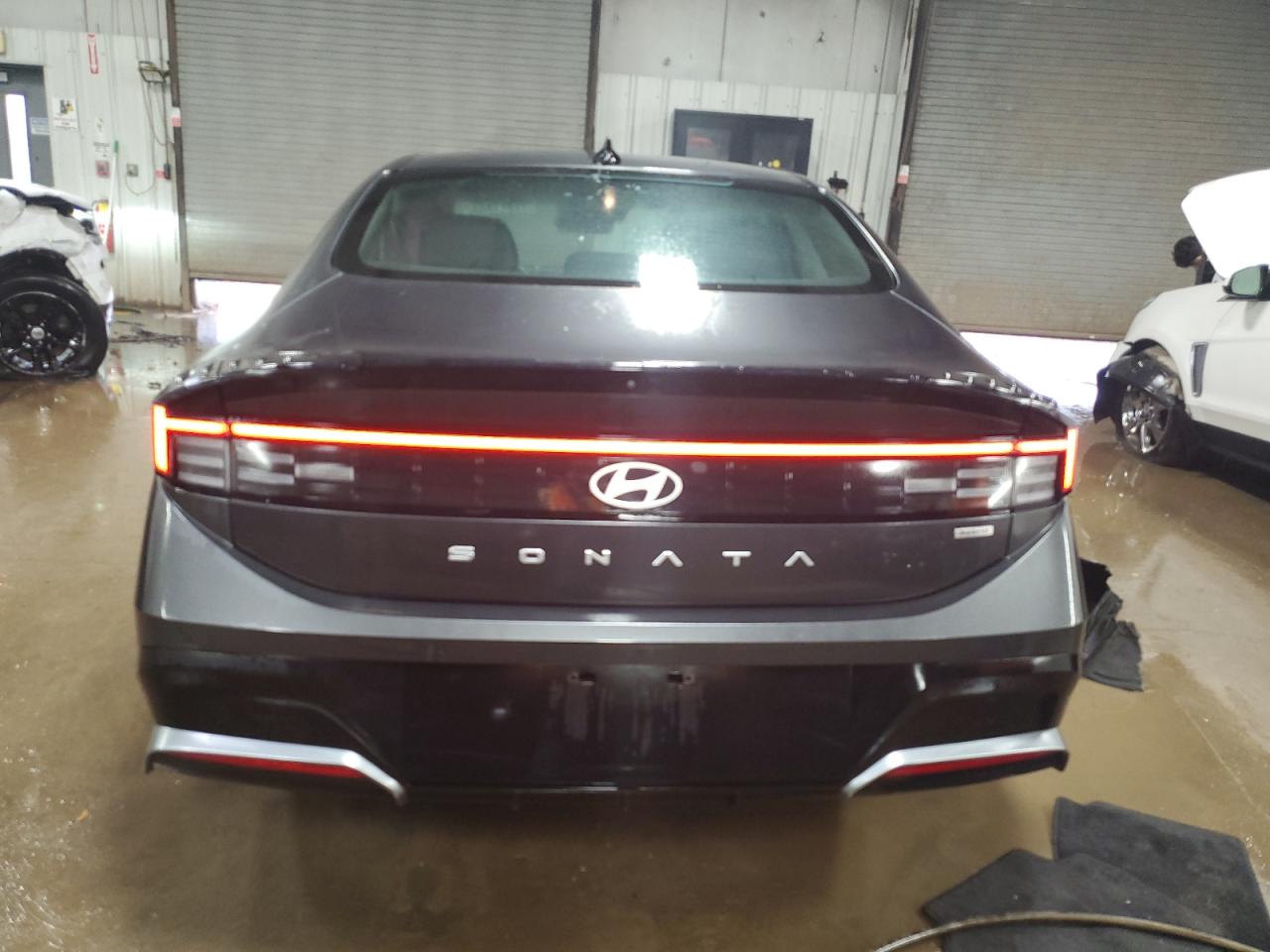 Hyundai SONATA Hybrid