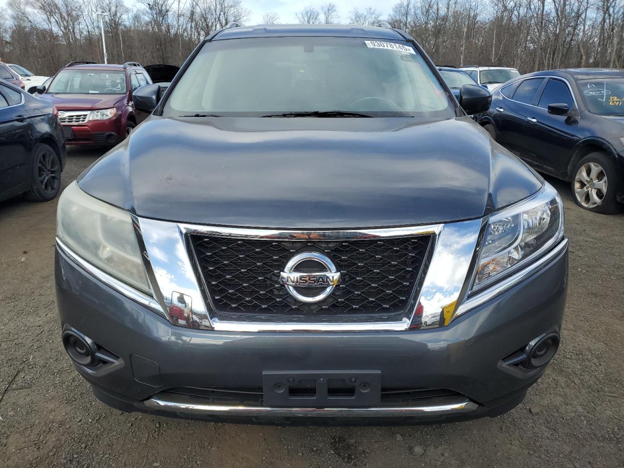 Nissan Pathfinder S