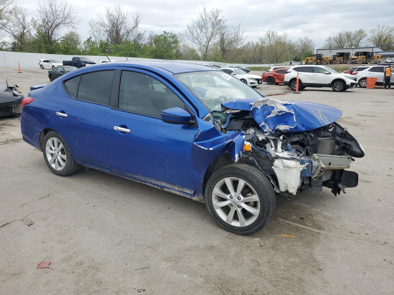 Nissan Versa S
