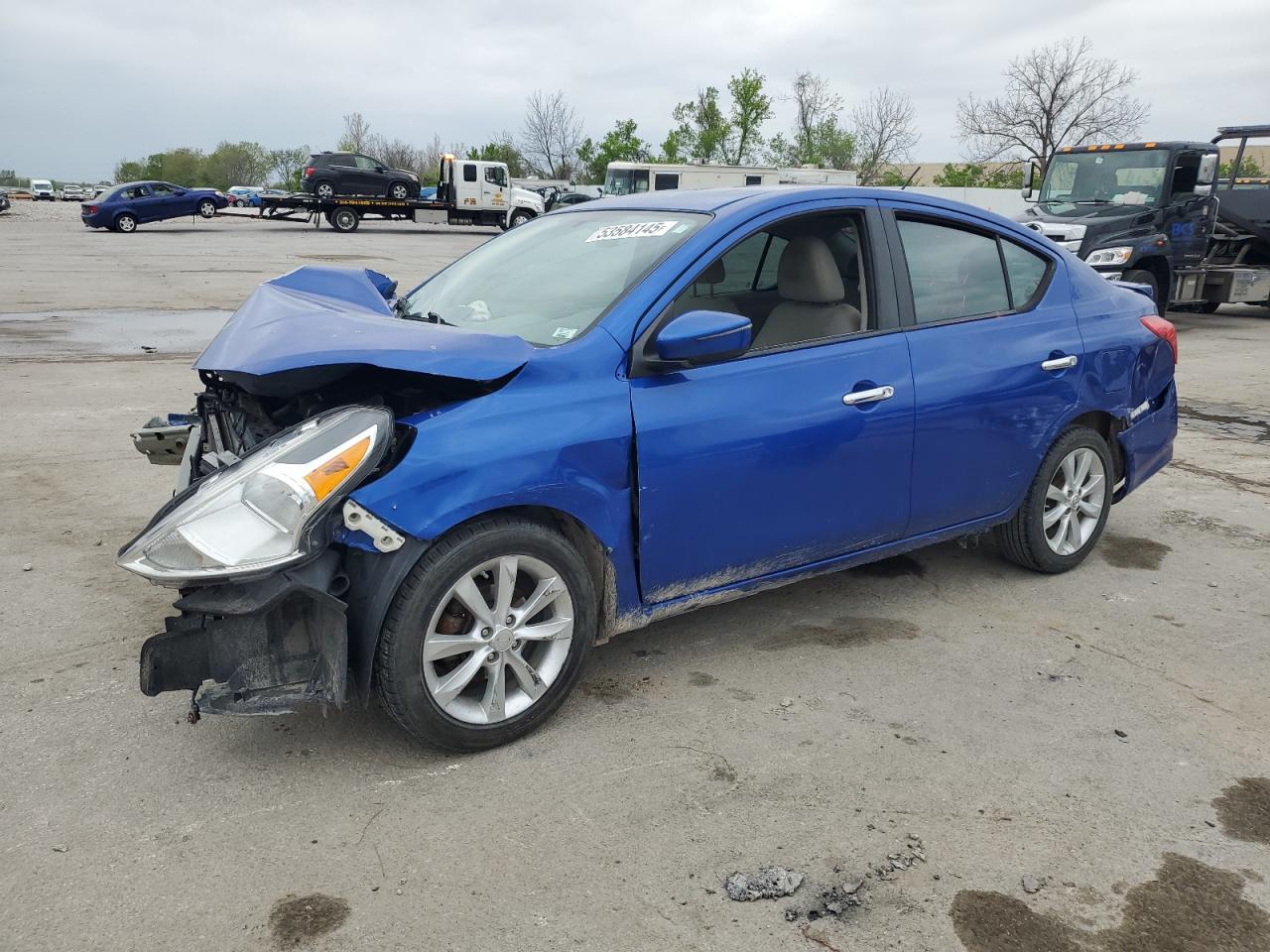 Salvage Nissan Versa Image