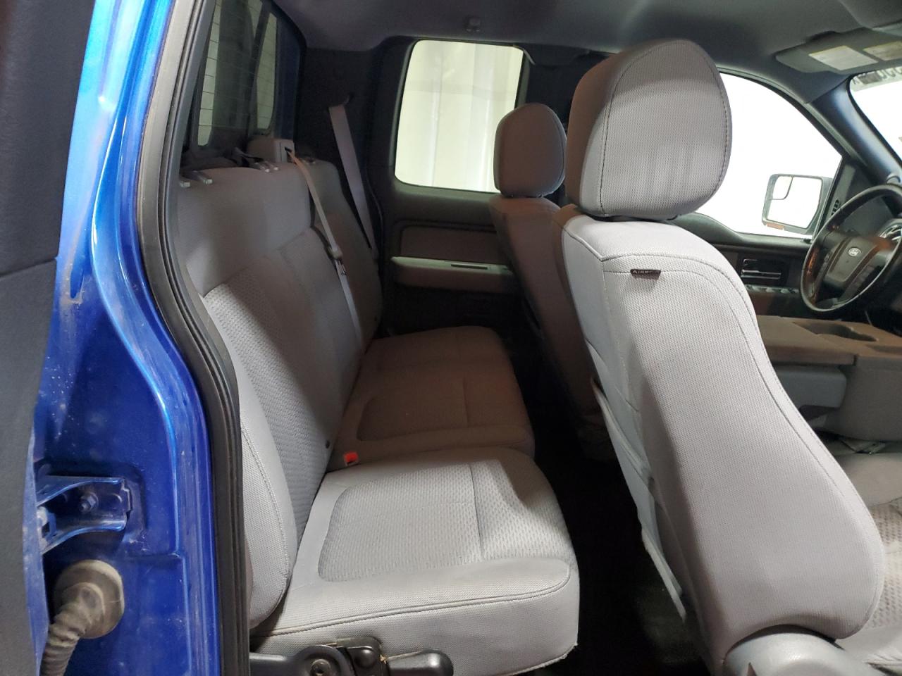 Ford F-150 Super Cab