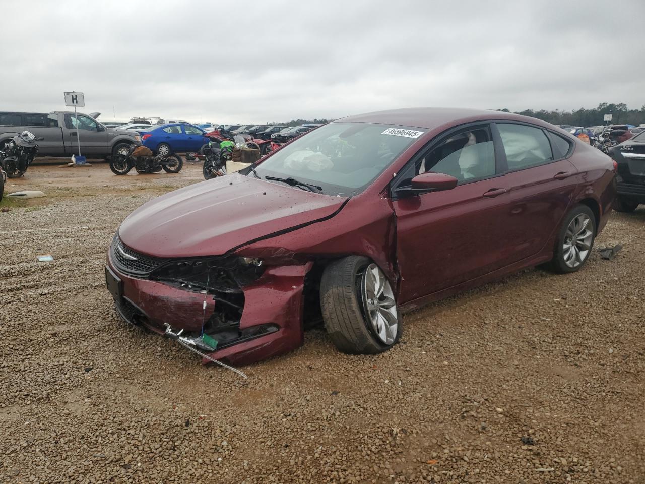 Salvage Chrysler 200 Image